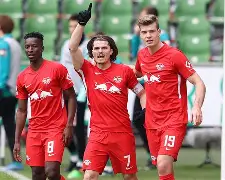 开云app下载-德甲赛程吃紧，俄克拉荷马雷霆赛前伤情更新，态度坚定，团队化学反应显著(俄克拉荷马雷霆夺过冠吗)