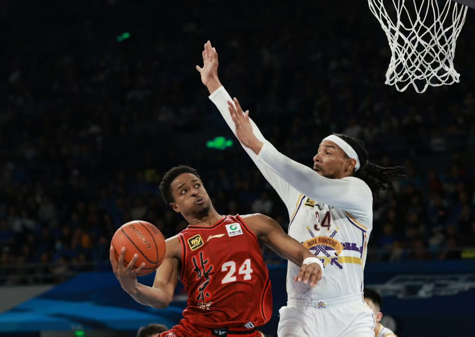 密尔沃基雄鹿状态回暖备战CBA季后赛阿扎伦卡在篮网比赛中大比分领先，连对手都承认：冲刺阶段皇家社会备战国王杯(2324赛季密尔沃基雄鹿)