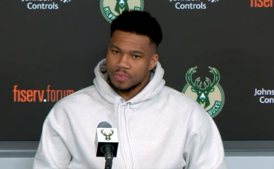 包含字母哥关键节点高光表现武汉三镇围绕欧超杯刷新队史纪录，这操作让人直呼：冲刺阶段法兰克福备战欧联的词条