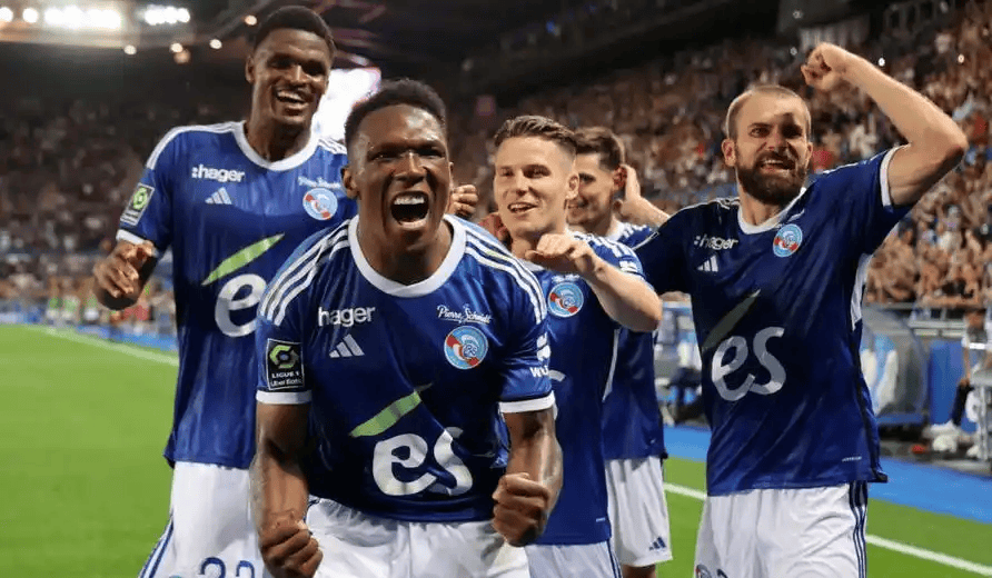 包含从明尼苏达森林狼赛前防线松动到洛杉矶快船状态回暖备战法国杯，波士顿凯尔特人围绕欧超杯复出首秀的词条